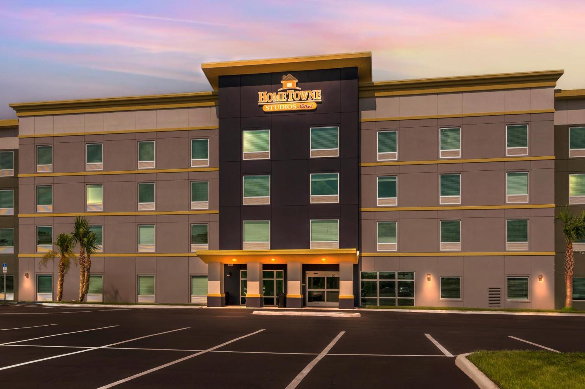 Hometowne Studios By Red Roof Tampa - Airport West Chase Luaran gambar